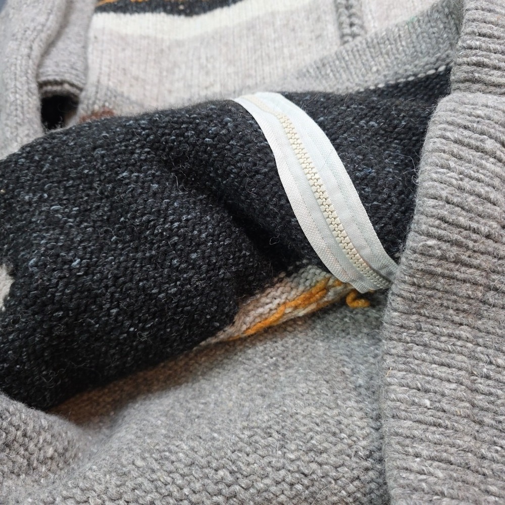 Vintage Hand Knit Cowichan Style Sweater Size L Wool Western Please See Photos - Picture 3 of 8